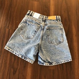 NWT ZARA women’s high rise shorts 32 size